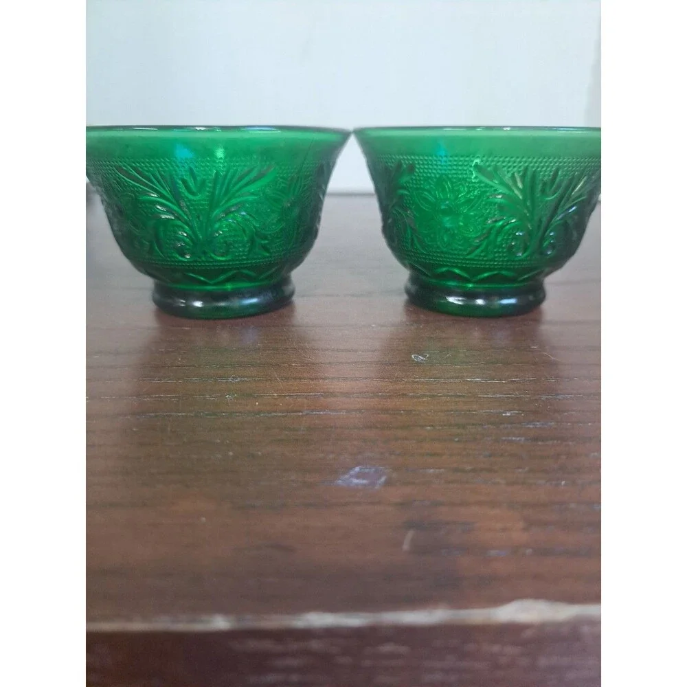 Set Of 2 1950s Anchor Hocking Forest Green Sandwich Glass Floral And Foliage...